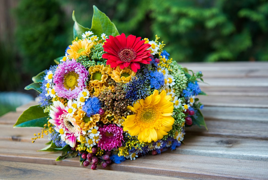 Veldbloemen boeket: wat je weet voordat je er een kiest of bestelt