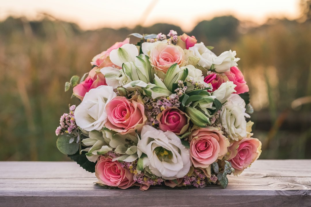 Biedermeier boeket: alles over deze klassieke ronde bloemschikking